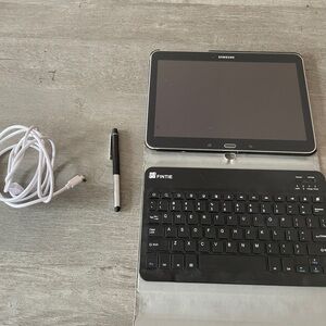 Samsung Galaxy Tab 4 10.1